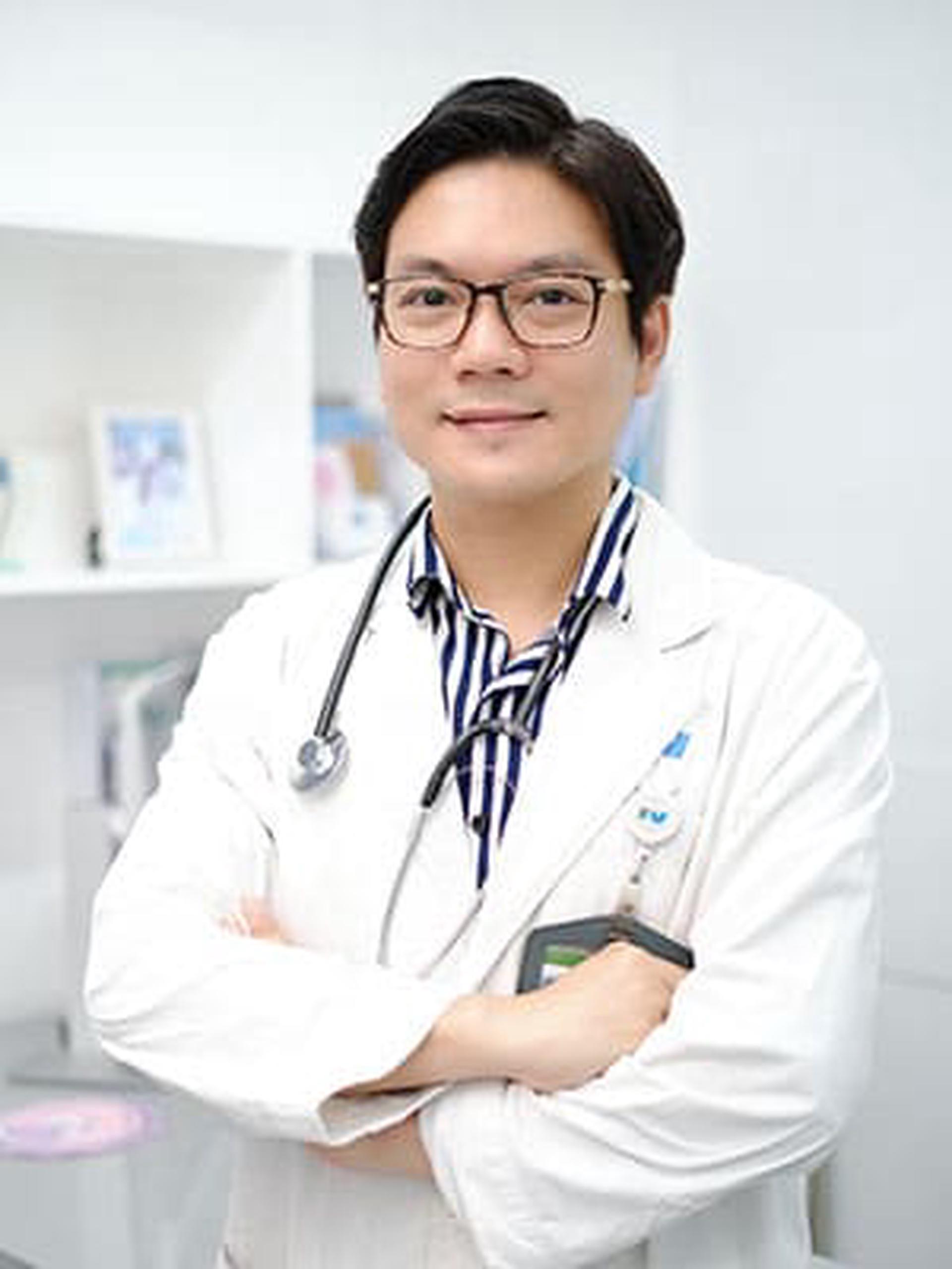 1. Dr Vo Trieu Dat, MSC