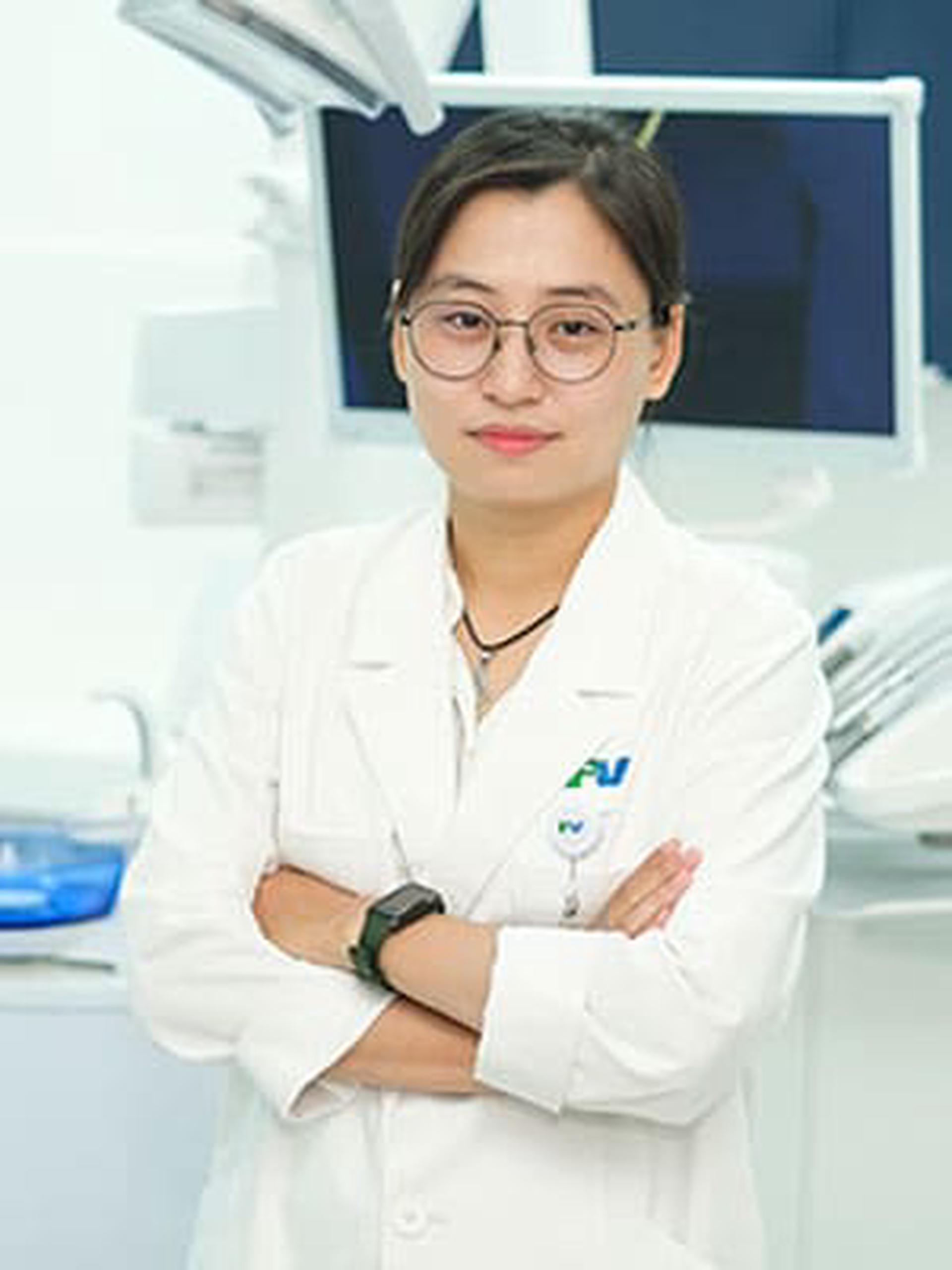 Dr. Nguyen Thi Minh Khue