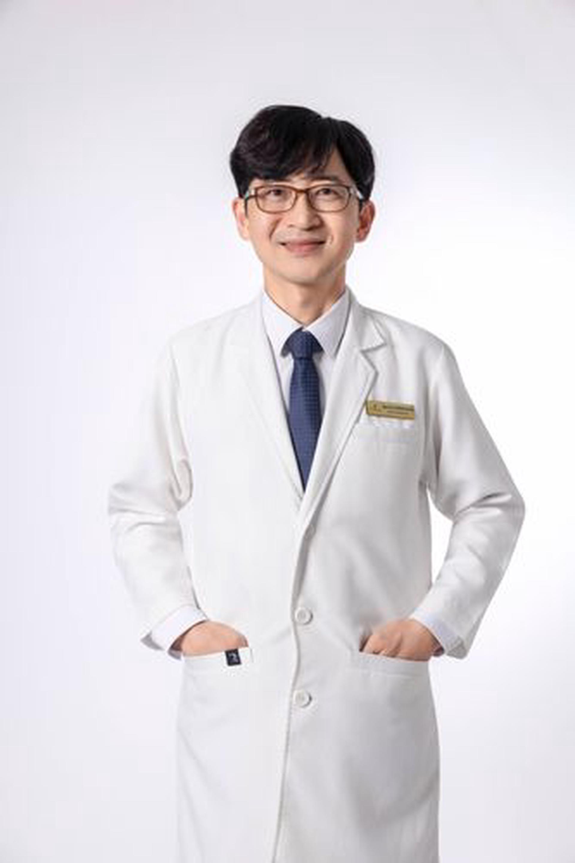Ass Profes, Ph.D, Dr Yi Hyeon Gyu